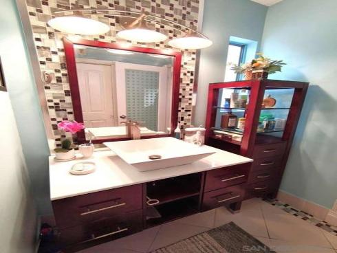 14491 Pinewood Rd , Tustin, CA