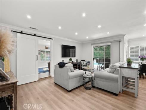 1271 Garland , Tustin, CA