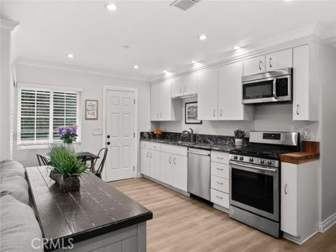 1271 Garland , Tustin, CA