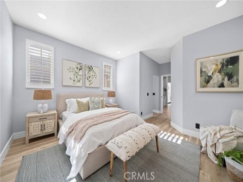 328 Flyers Lane, Tustin, CA