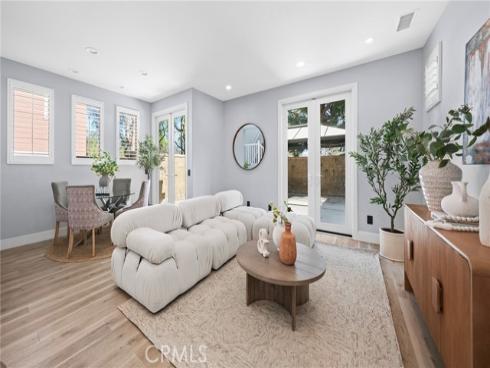 328 Flyers Lane, Tustin, CA