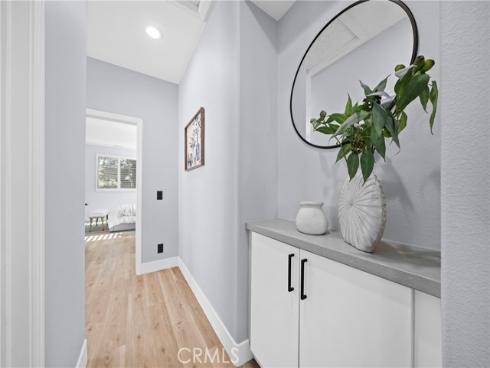 328 Flyers Lane, Tustin, CA