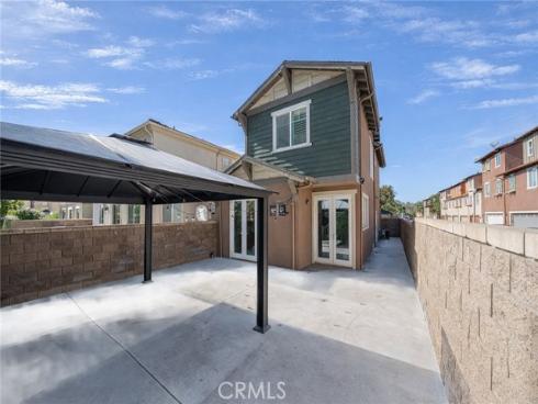 328 Flyers Lane, Tustin, CA