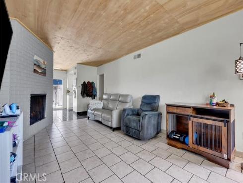 13902  Yorba  14C , Tustin, CA