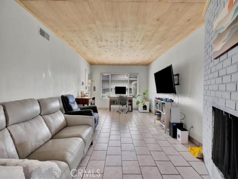 13902  Yorba  14C , Tustin, CA