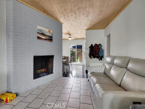 13902  Yorba  14C , Tustin, CA