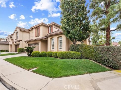11729  Sleeper  , Tustin, CA