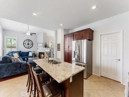11729  Sleeper  , Tustin, CA