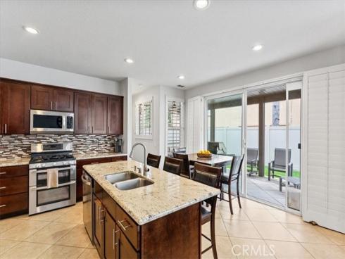 11729  Sleeper  , Tustin, CA