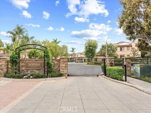 11729  Sleeper  , Tustin, CA