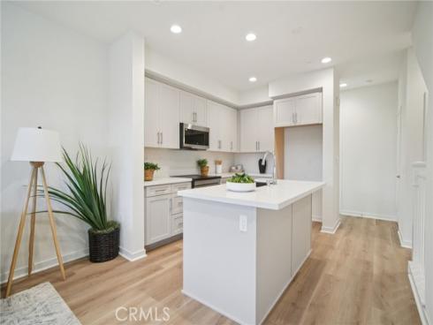 148  Balsawood  , Tustin, CA