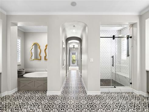 10885 Silverado , Tustin, CA