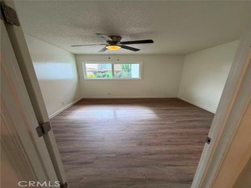 15821  S Myrtle  , Tustin, CA