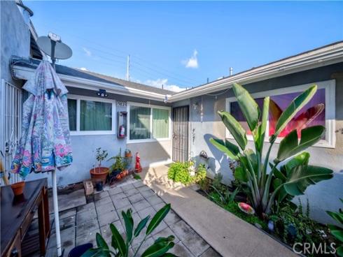 15821  S Myrtle  , Tustin, CA