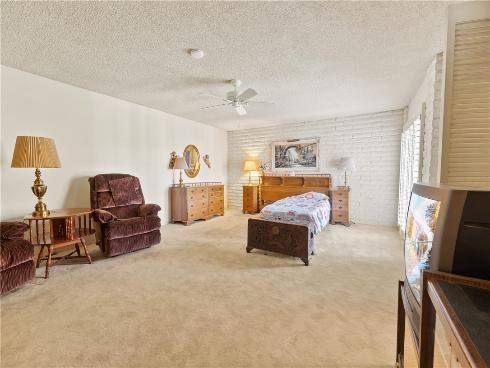 13431  Elizabeth  , Tustin, CA