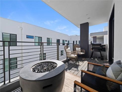 16175  Dawn  302  Way, Tustin, CA