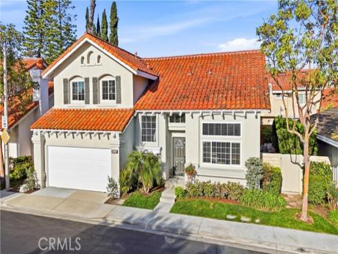 2061  Pueblo  , Tustin, CA