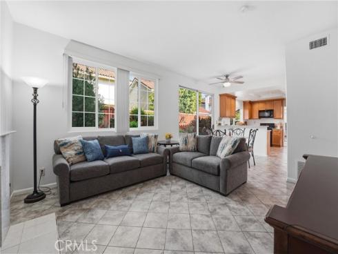 2061  Pueblo  , Tustin, CA