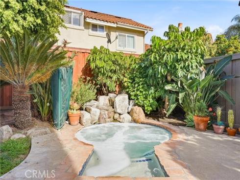 2061  Pueblo  , Tustin, CA