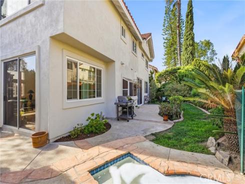 2061  Pueblo  , Tustin, CA