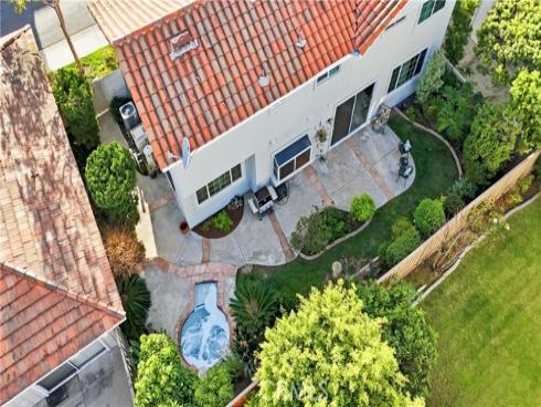 2061  Pueblo  , Tustin, CA