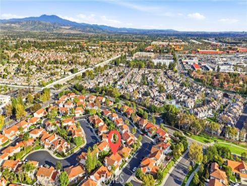 2061  Pueblo  , Tustin, CA