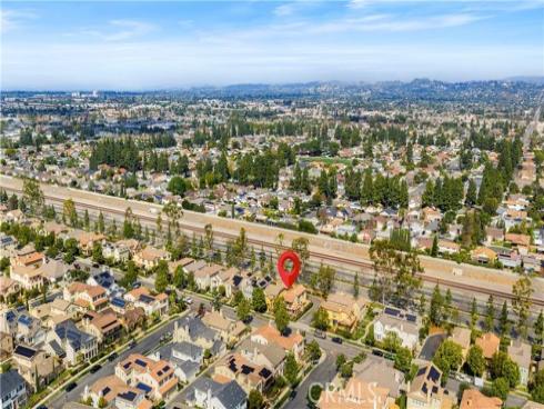 1439  Madison  , Tustin, CA