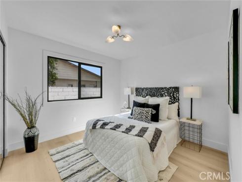 13682  Carroll  , Tustin, CA