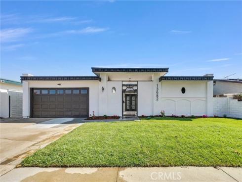 13682  Carroll  , Tustin, CA
