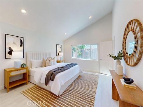 14751  Foxcroft  , Tustin, CA