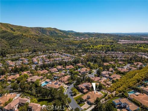 10533  Emerson Bend  , Tustin, CA