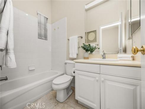 10533  Emerson Bend  , Tustin, CA