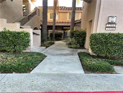 2316  Cascade  , Tustin, CA