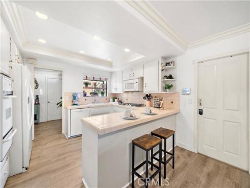 1481  Lance   Drive, Tustin, CA