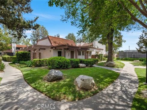17554 Vandenberg 19 Lane, Tustin, CA