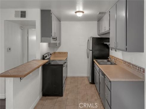 17554  Vandenberg  19  Lane, Tustin, CA