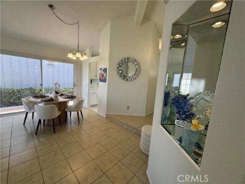 13679  Iroquois  , Tustin, CA