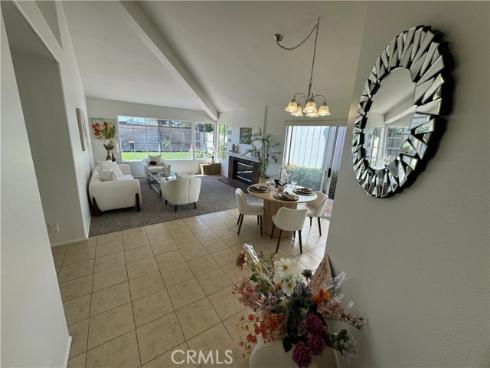 13679  Iroquois  , Tustin, CA