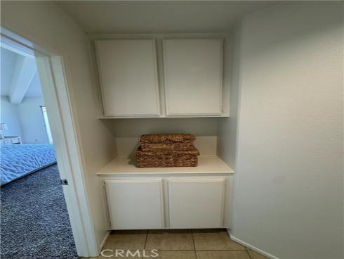 13679  Iroquois  , Tustin, CA