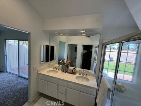 13679  Iroquois  , Tustin, CA