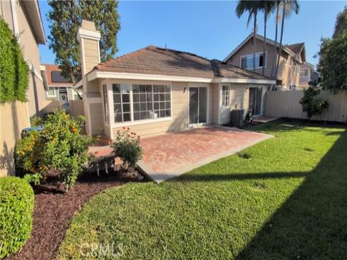 13679  Iroquois  , Tustin, CA