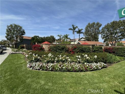 13679  Iroquois  , Tustin, CA