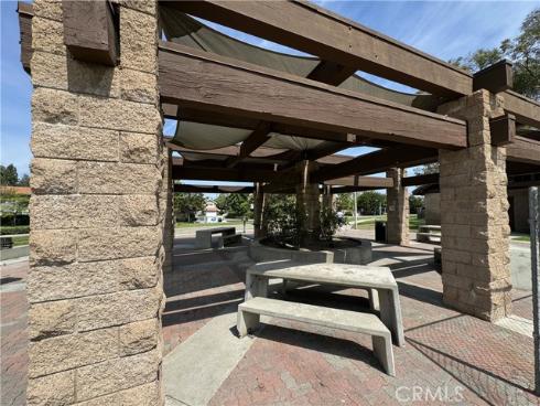 13679  Iroquois  , Tustin, CA