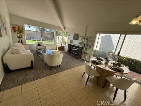 13679  Iroquois  , Tustin, CA