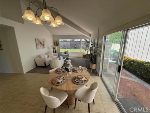 13679  Iroquois  , Tustin, CA