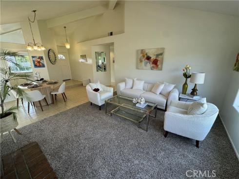 13679  Iroquois  , Tustin, CA