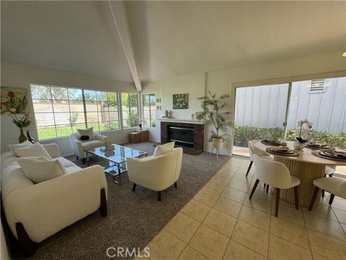 13679  Iroquois  , Tustin, CA