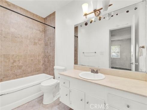 634 W Main  D , Tustin, CA