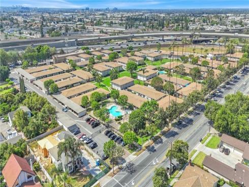 634 W Main  D , Tustin, CA