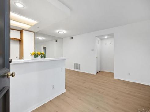 2800  Keller Dr.  306 , Tustin, CA